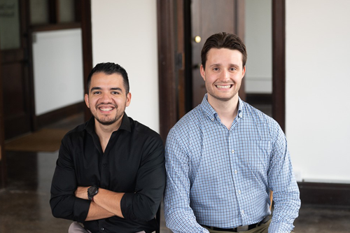 Adialante Co-founders Efraín Torres and Parker Jenkins