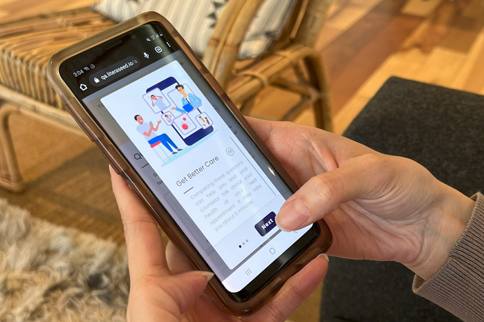 Users can share their symptoms and health history on the LiteraSeed app to help them get better care.
